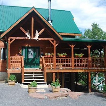 Auberge De La Riviere Matapedia - Matapedia River Lodge Routhierville Luaran gambar