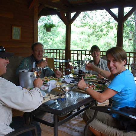 Auberge De La Riviere Matapedia - Matapedia River Lodge Routhierville Luaran gambar
