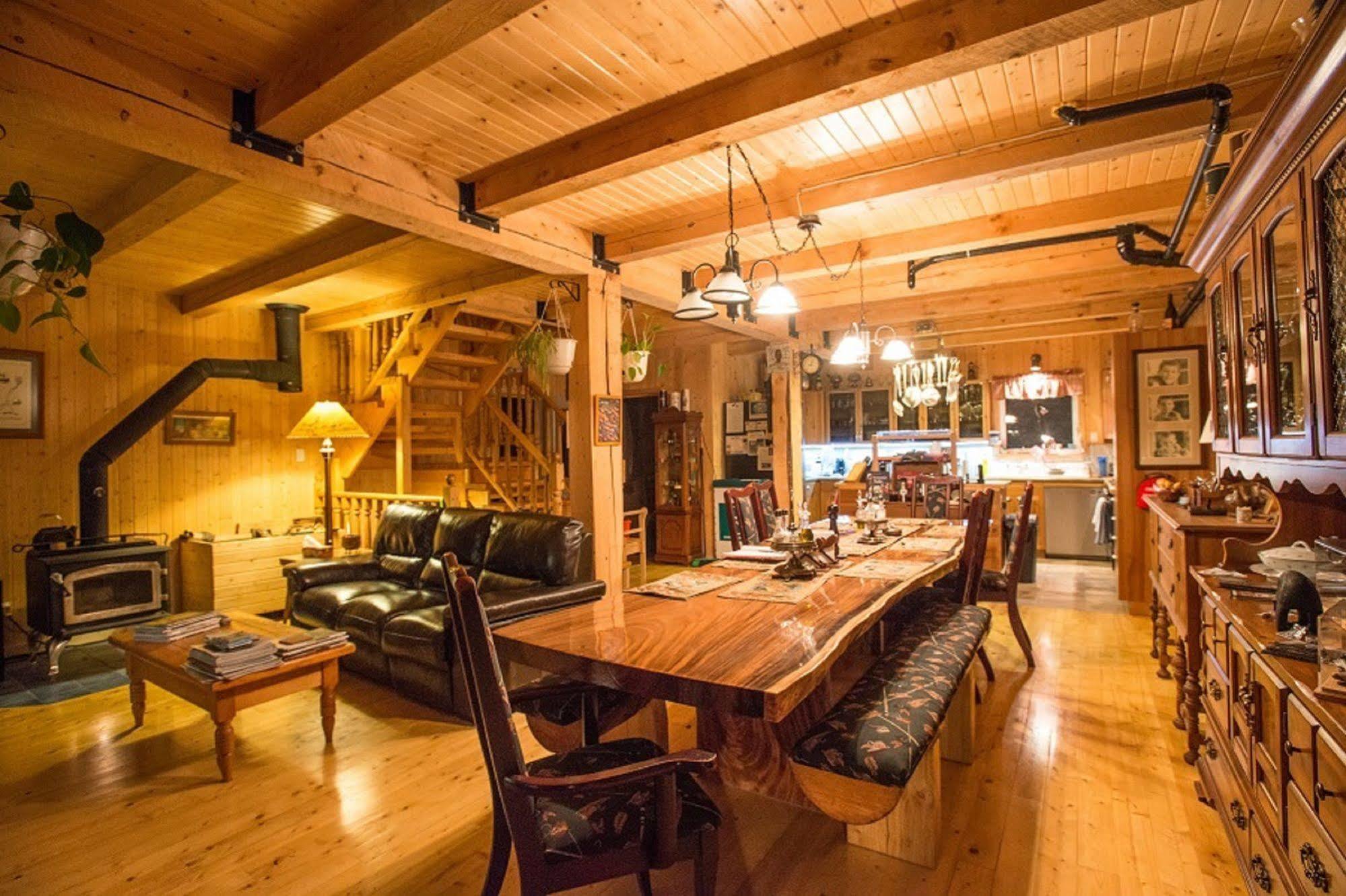 Auberge De La Riviere Matapedia - Matapedia River Lodge Routhierville Luaran gambar