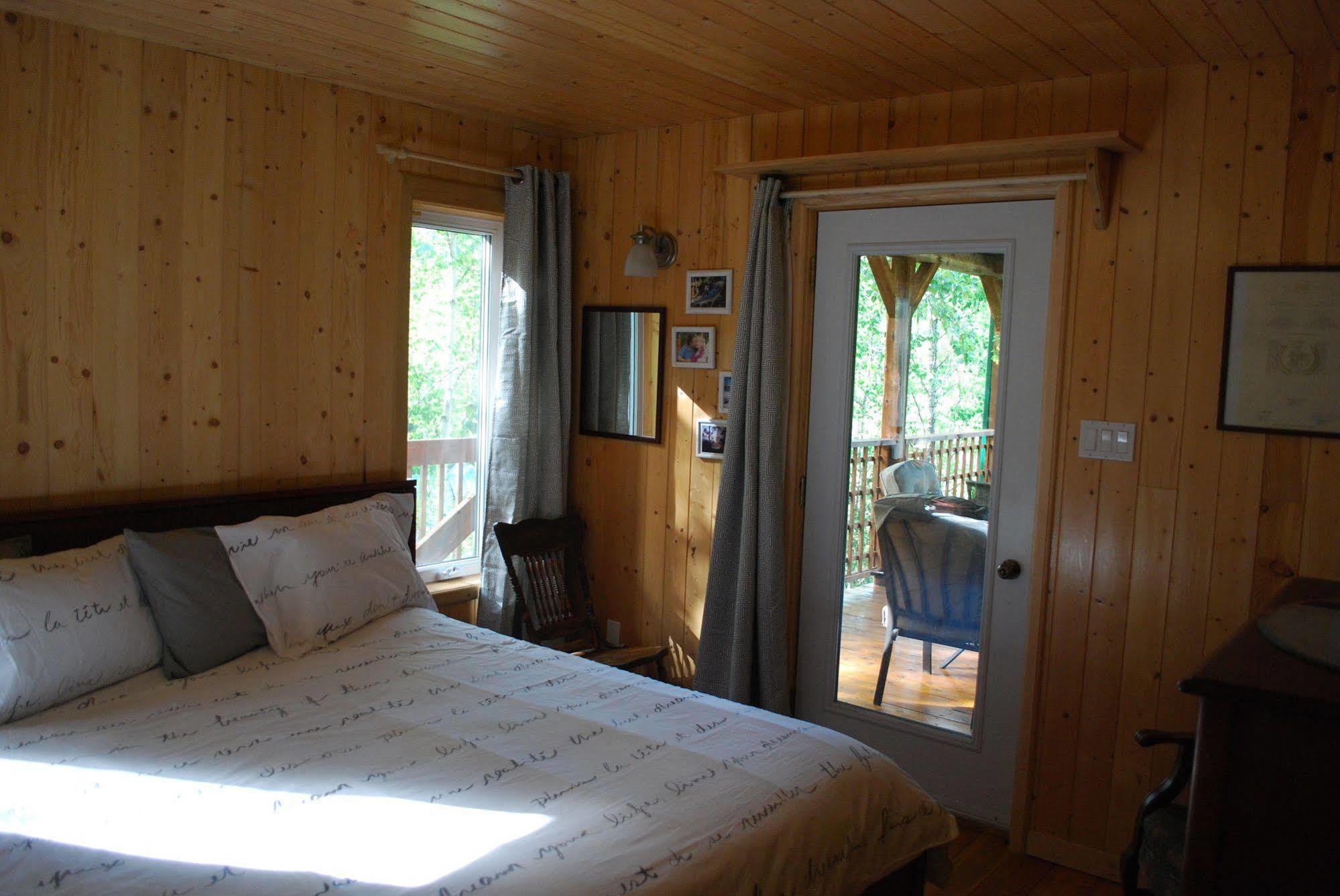 Auberge De La Riviere Matapedia - Matapedia River Lodge Routhierville Luaran gambar